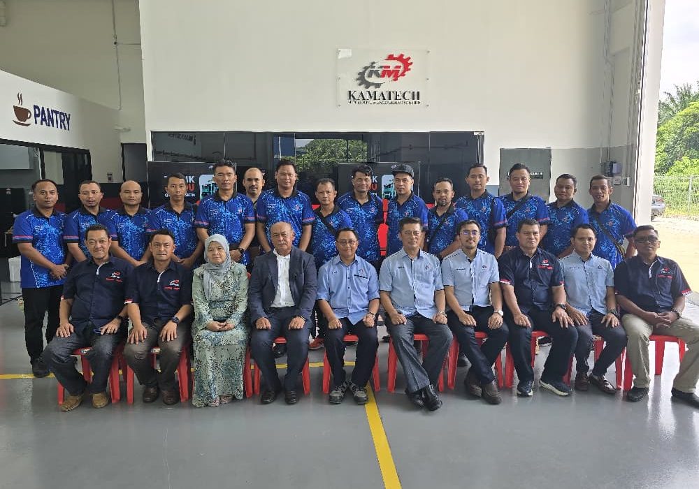 Educational Visit by PERHEBAT Automotive Trainees to Wisma Kamatech.